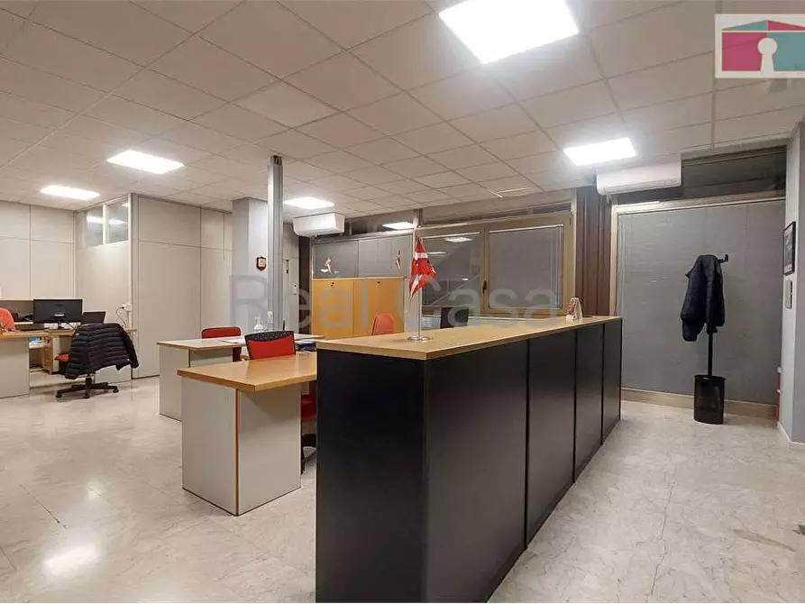 Immagine 2 di Ufficio in vendita  in Via Pietro Giardini  470 a Modena