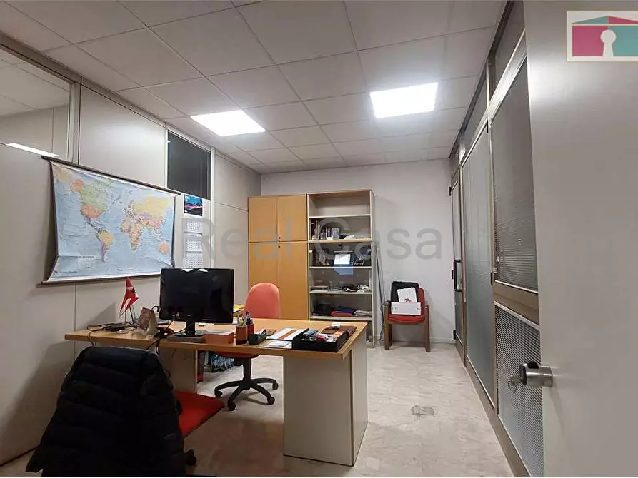 Immagine 16 di Ufficio in vendita  in Via Pietro Giardini  470 a Modena