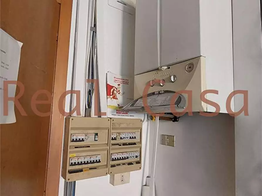 Immagine 14 di Ufficio in affitto  a Modena