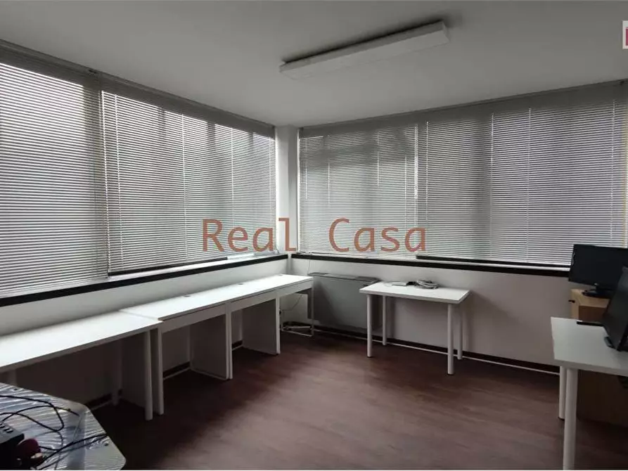 Immagine 12 di Ufficio in affitto  in Via Rainusso  a Modena