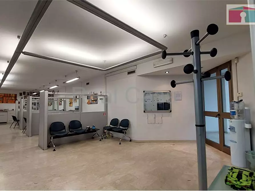 Immagine 1 di Ufficio in vendita  in Via Cagliostro a Modena