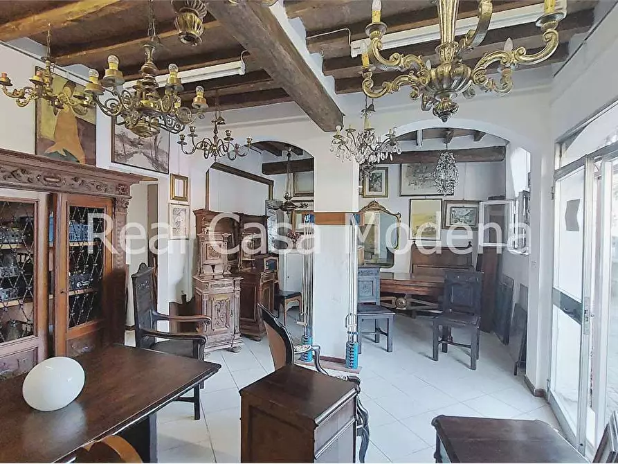 Immagine 5 di Ufficio in vendita  in Via Giardini 1023 a Modena