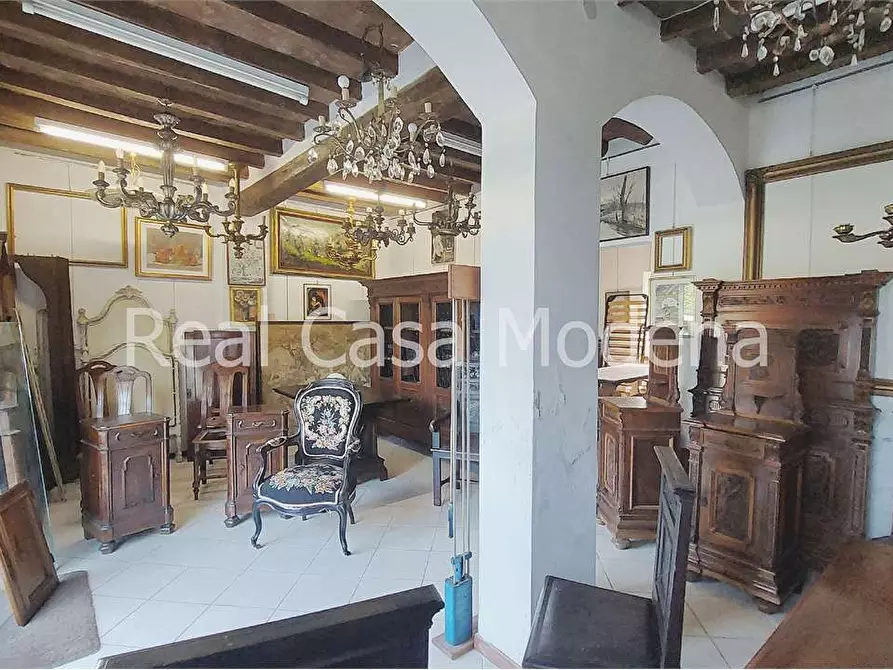 Immagine 7 di Ufficio in vendita  in Via Giardini 1023 a Modena