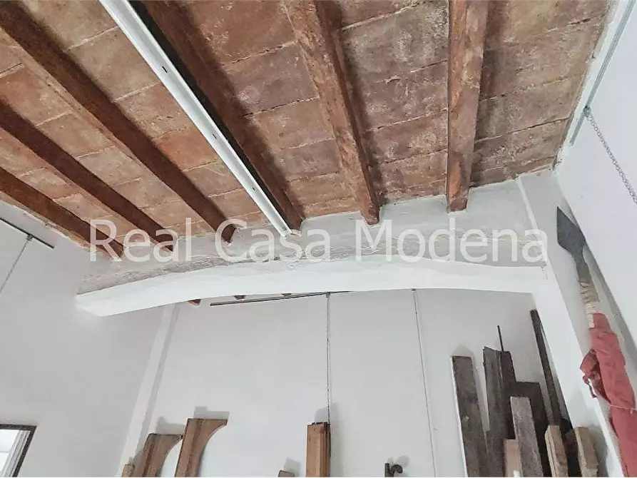 Immagine 15 di Ufficio in vendita  in Via Giardini 1023 a Modena