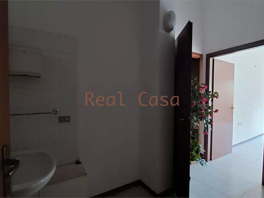 Immagine 9 di Ufficio in affitto  in Via Giardini  650 a Modena