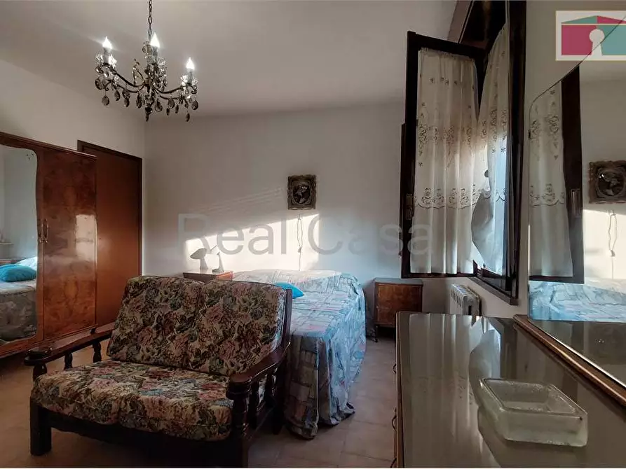 Immagine 10 di Villa in affitto  in Via Galli a Modena