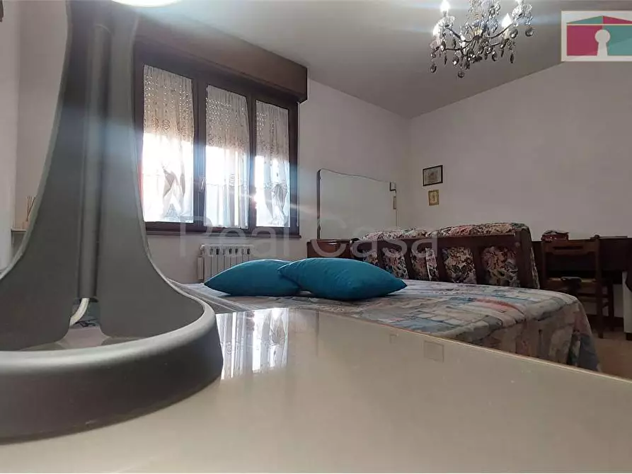 Immagine 11 di Villa in affitto  in Via Galli a Modena