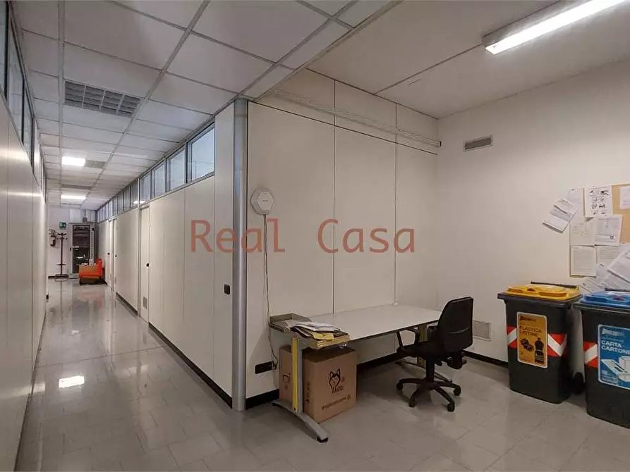 Immagine 14 di Ufficio in affitto  in Via Marianini a Modena