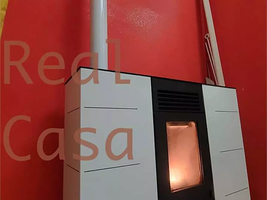 Immagine 10 di Laboratorio in affitto  a Modena