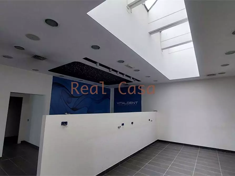 Immagine 7 di Laboratorio in affitto  a Modena