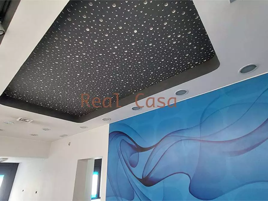 Immagine 10 di Laboratorio in affitto  a Modena