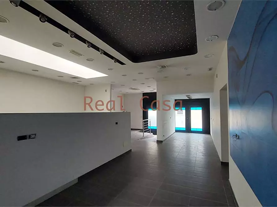 Immagine 12 di Laboratorio in affitto  a Modena