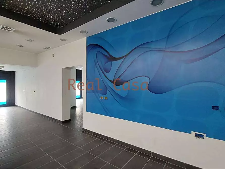 Immagine 13 di Laboratorio in affitto  a Modena