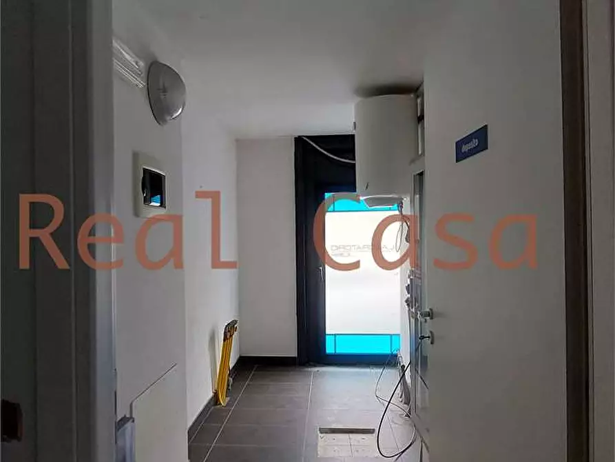 Immagine 15 di Laboratorio in affitto  a Modena