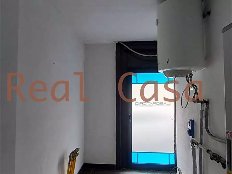 Immagine 17 di Laboratorio in affitto  a Modena