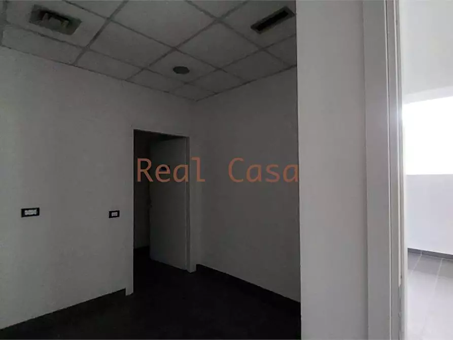 Immagine 27 di Laboratorio in affitto  a Modena