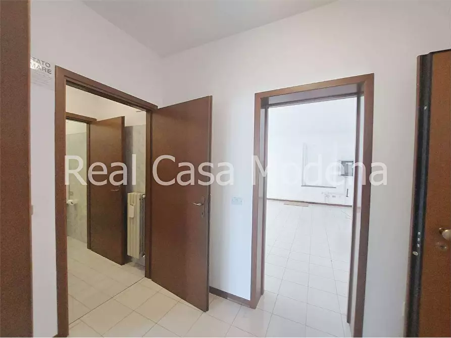 Immagine 12 di Ufficio in affitto  in Via Giardini  740 a Modena