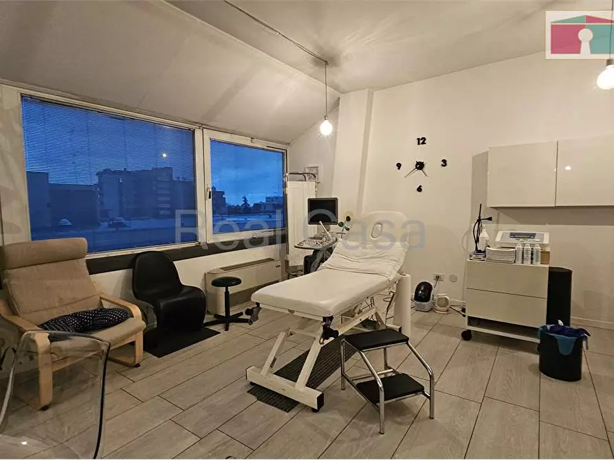 Immagine 7 di Ufficio in vendita  in Via Giardini  468 a Modena