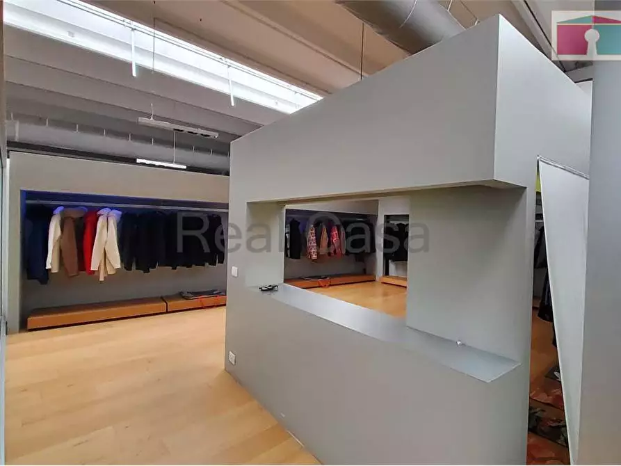 Immagine 20 di Ufficio in affitto  in Via Bottego a Modena