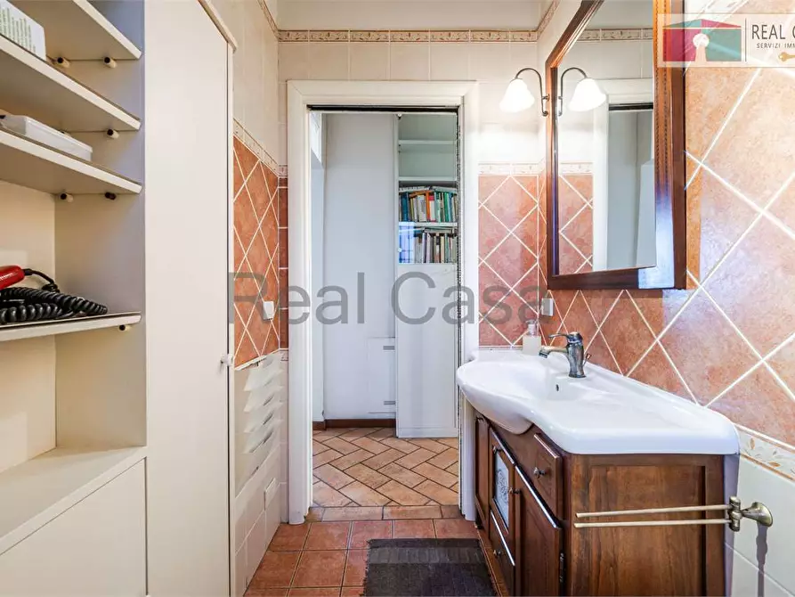 Immagine 42 di Villa in vendita  in Strada Formigina  660 a Modena