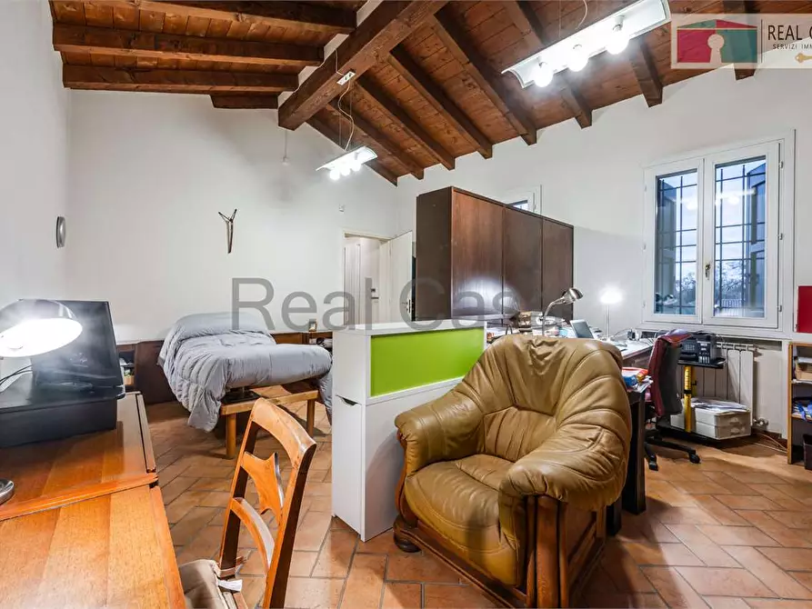 Immagine 39 di Villa in vendita  in Strada Formigina  660 a Modena