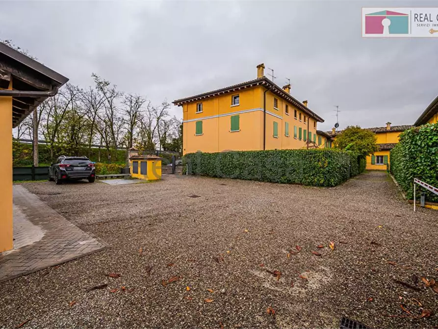 Immagine 48 di Villa in vendita  in Strada Formigina  660 a Modena