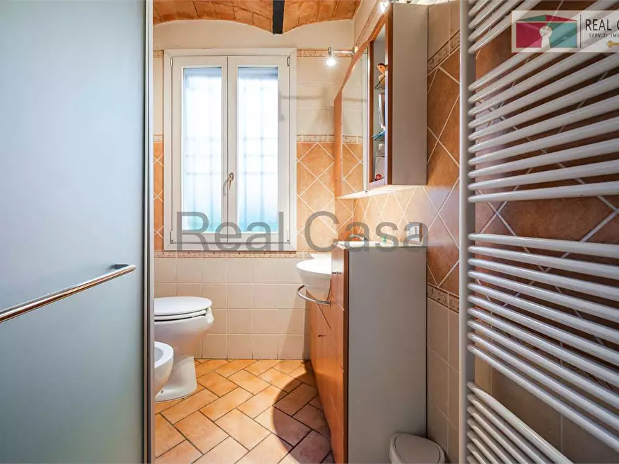 Immagine 29 di Villa in vendita  in Strada Formigina  660 a Modena