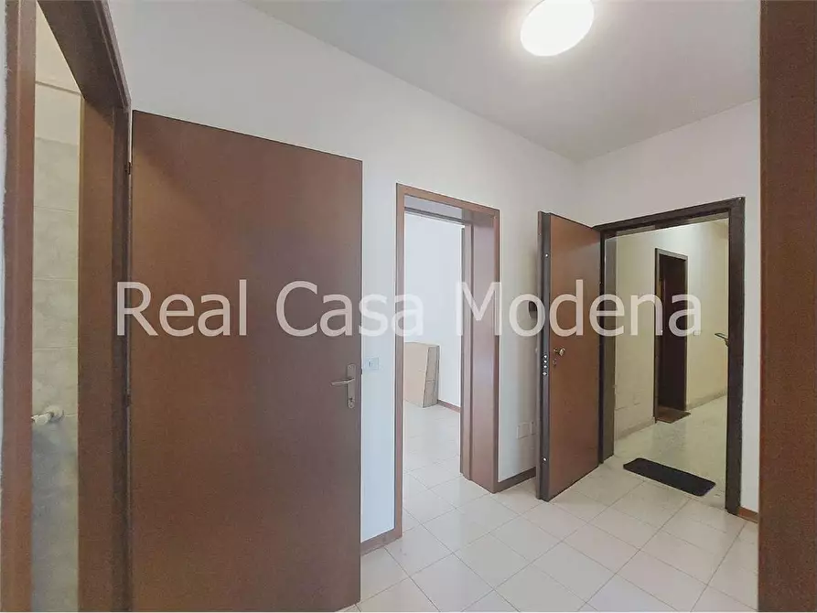 Immagine 4 di Ufficio in affitto  in Via Giardini  751 a Modena