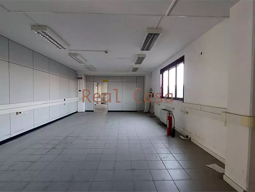 Immagine 9 di Ufficio in affitto  in Via Emilia Est a Modena