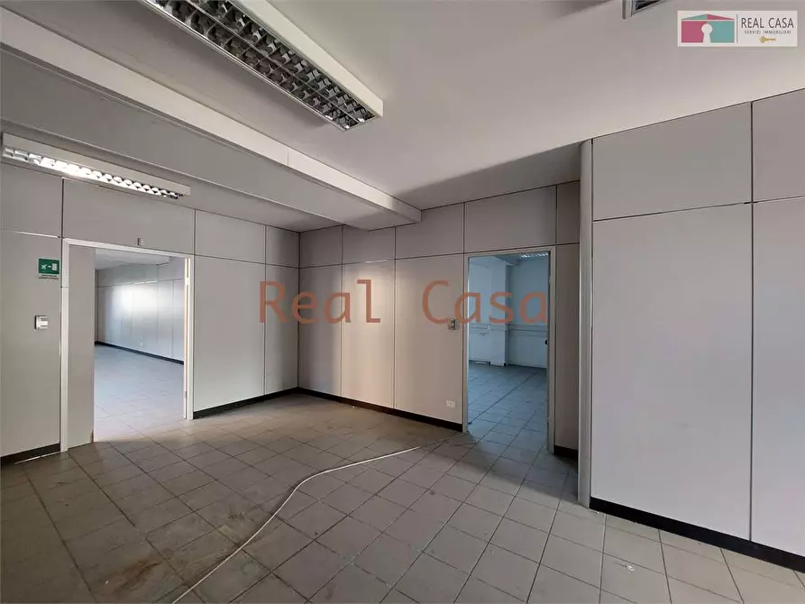 Immagine 13 di Ufficio in affitto  in Via Emilia Est a Modena