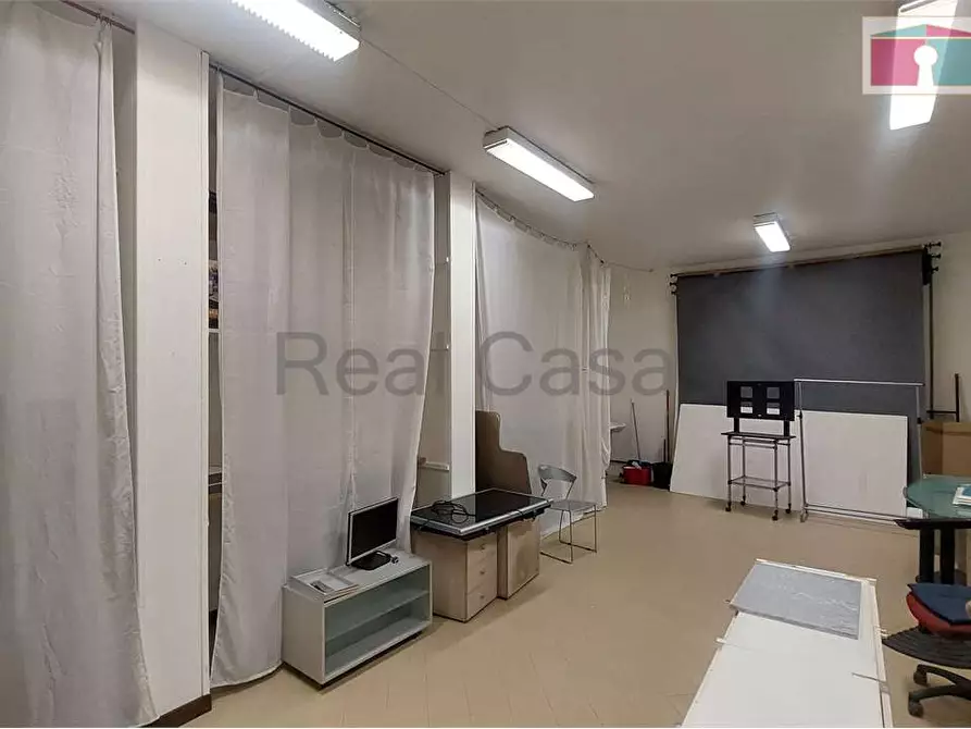 Immagine 8 di Ufficio in affitto  in Via Dei Traeri  a Modena