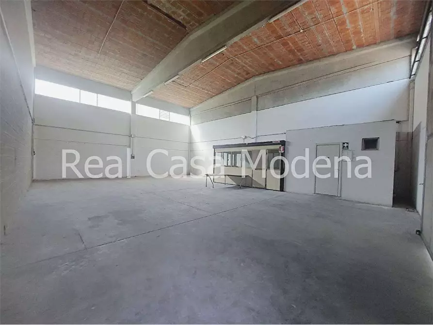 Immagine 1 di Capannone industriale in affitto  in Via Fondo Val tiepido  130 a Maranello