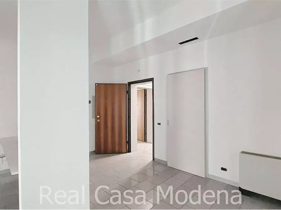 Immagine 5 di Ufficio in affitto  in Via Marianini a Modena