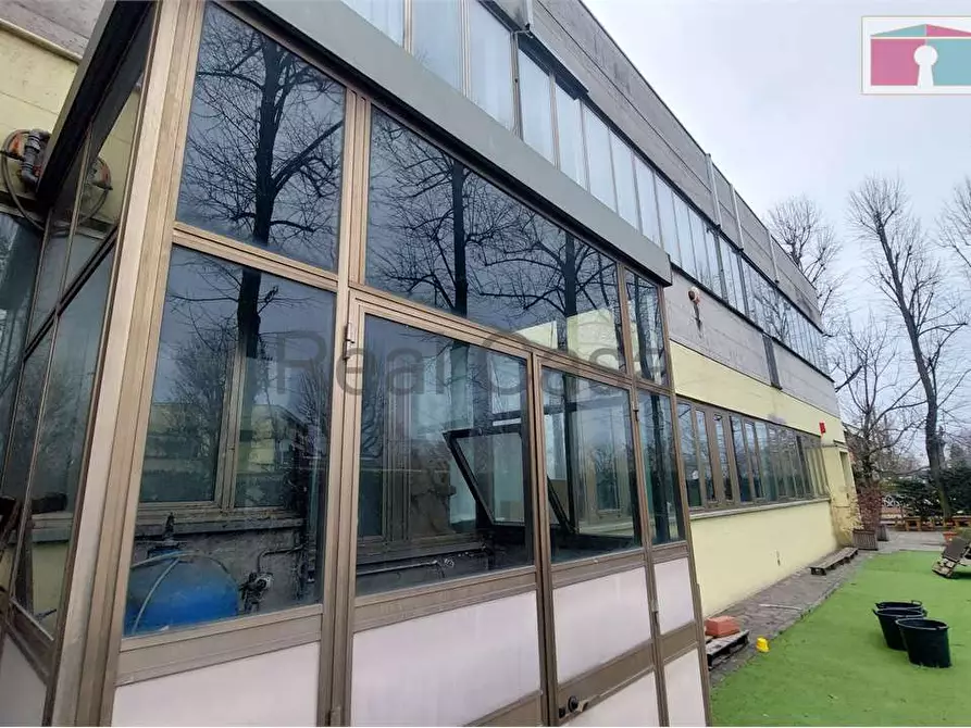 Immagine 18 di Laboratorio in vendita  in Via Bottego a Modena