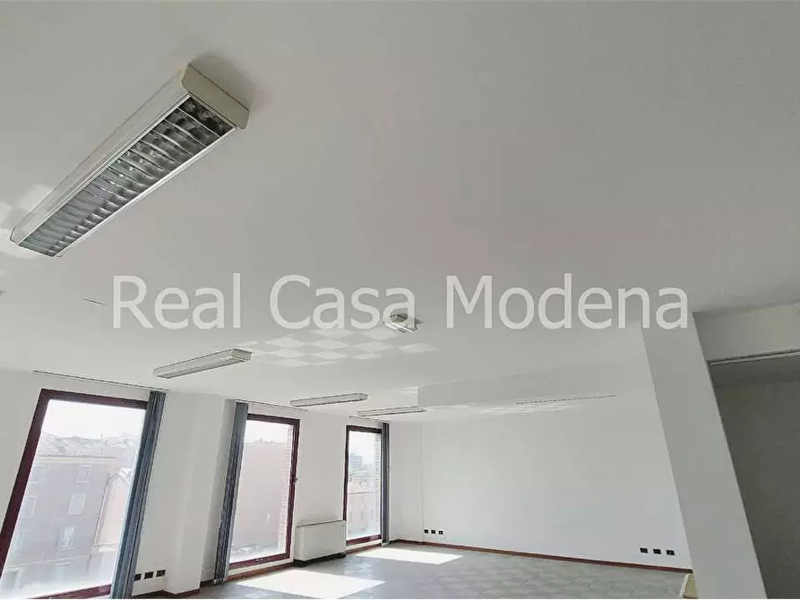 Immagine 4 di Ufficio in affitto  in Via Marianini a Modena