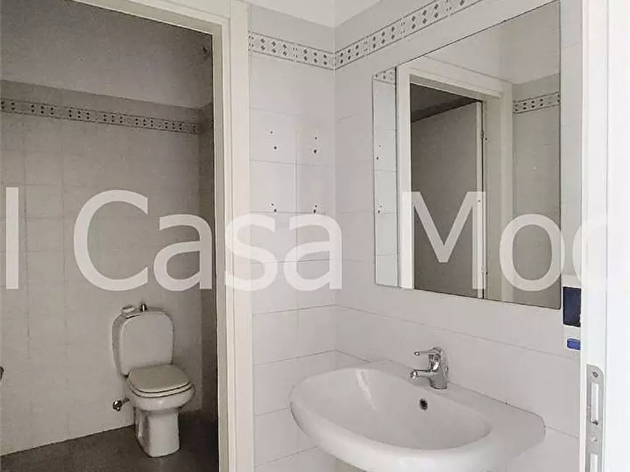 Immagine 9 di Ufficio in affitto  in Via Marianini a Modena