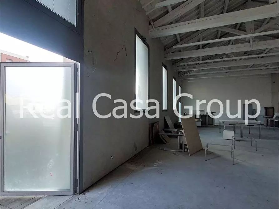 Immagine 16 di Ufficio in affitto  a Modena