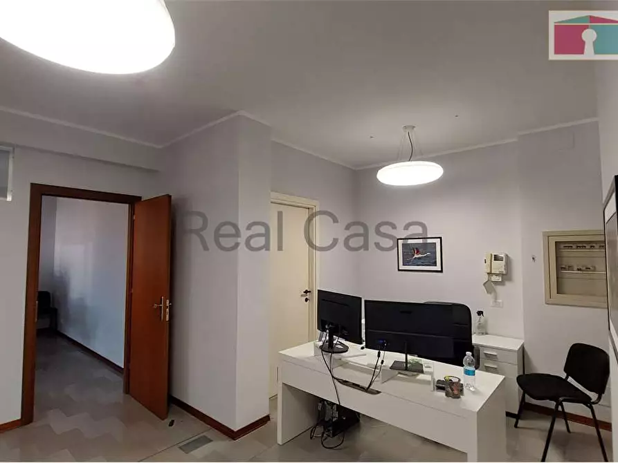 Immagine 7 di Ufficio in affitto  in Via Marianini  a Modena