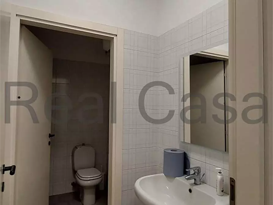 Immagine 9 di Ufficio in vendita  in Via Marianini  a Modena