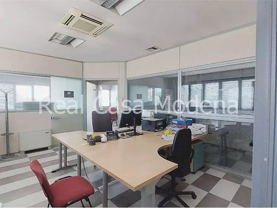 Immagine 17 di Ufficio in vendita  in Strada Sant'Anna  a Modena