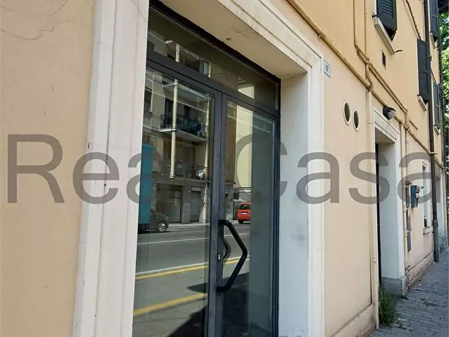 Immagine 1 di Laboratorio in affitto  in Via Fratelli Rosselli  a Modena