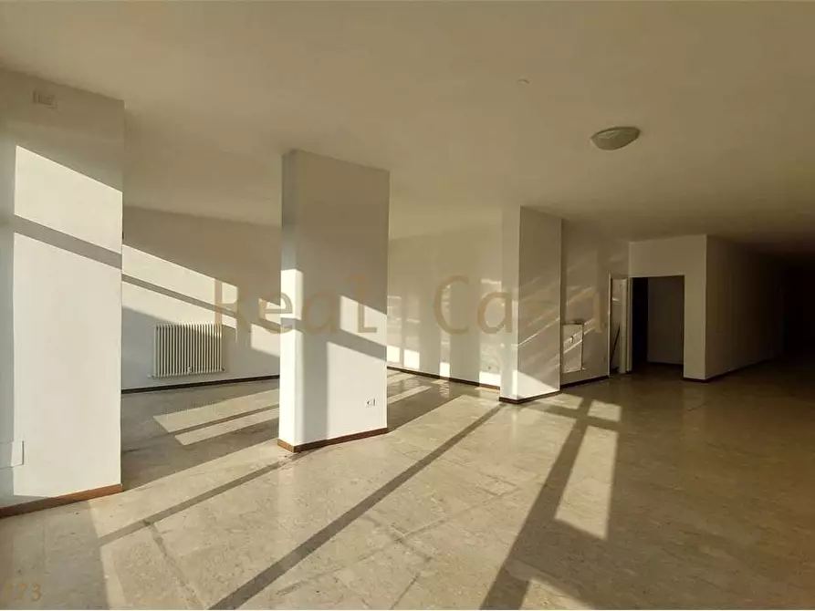 Immagine 19 di Ufficio in vendita  in Via Giardini  322 a Modena