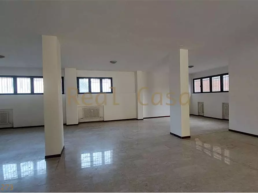 Immagine 33 di Ufficio in vendita  in Via Giardini  322 a Modena