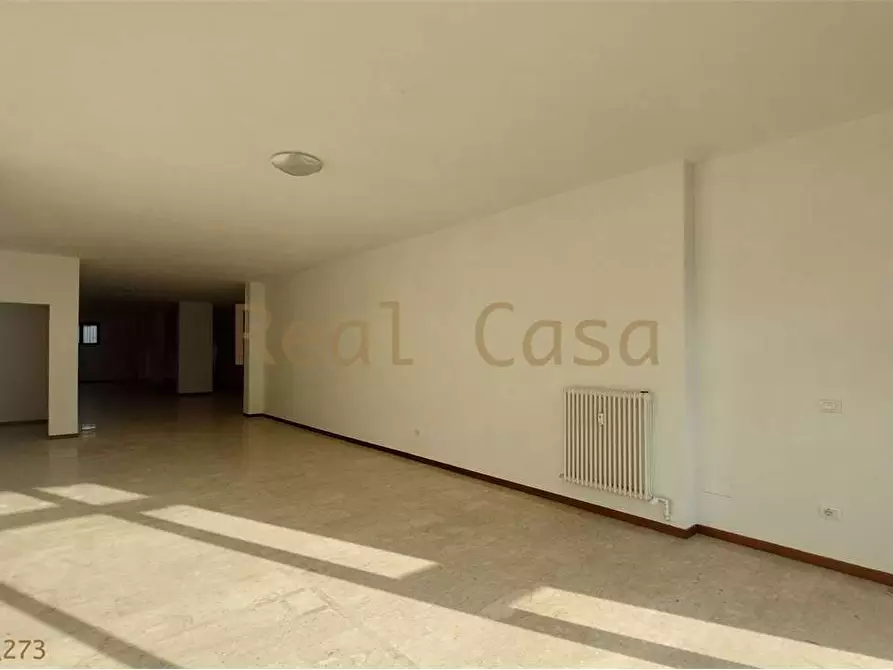 Immagine 43 di Ufficio in vendita  in Via Giardini  322 a Modena