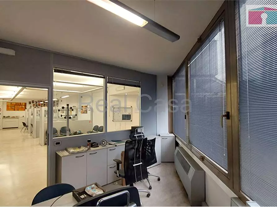 Immagine 18 di Ufficio in vendita  in Via Cagliostro a Modena