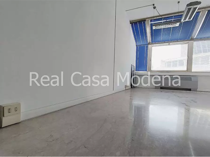 Immagine 17 di Ufficio in vendita  in Via Cagliostro a Modena