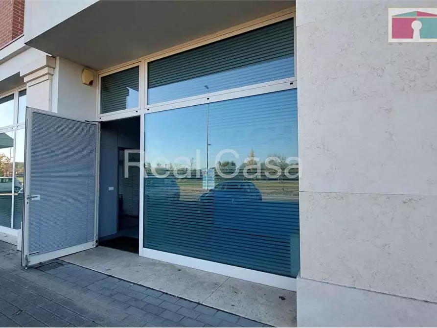 Immagine 2 di Laboratorio in affitto  in Via Gerosa 32 a Modena