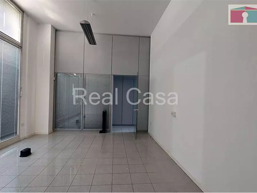 Immagine 22 di Laboratorio in affitto  in Via Gerosa 32 a Modena