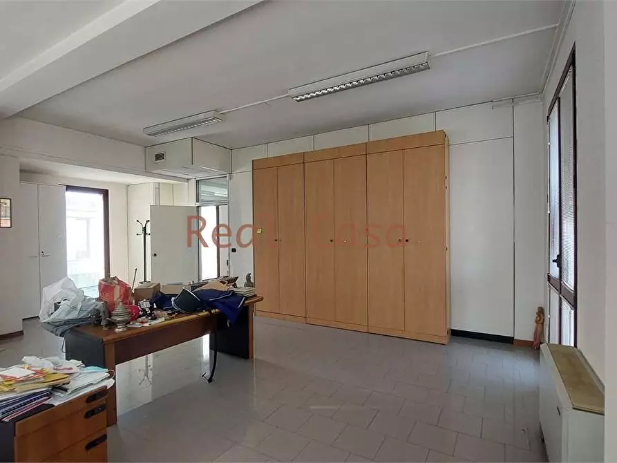 Immagine 22 di Ufficio in affitto  in Via Carlo Zucchi a Modena