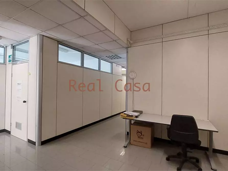 Immagine 27 di Ufficio in affitto  in Via Carlo Zucchi a Modena